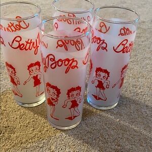 Betty Boop Red and White Party Glass Set